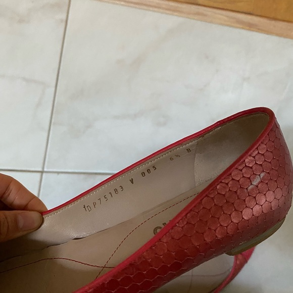 Authentic Salvatore Ferragamo flats - Picture 3 of 3